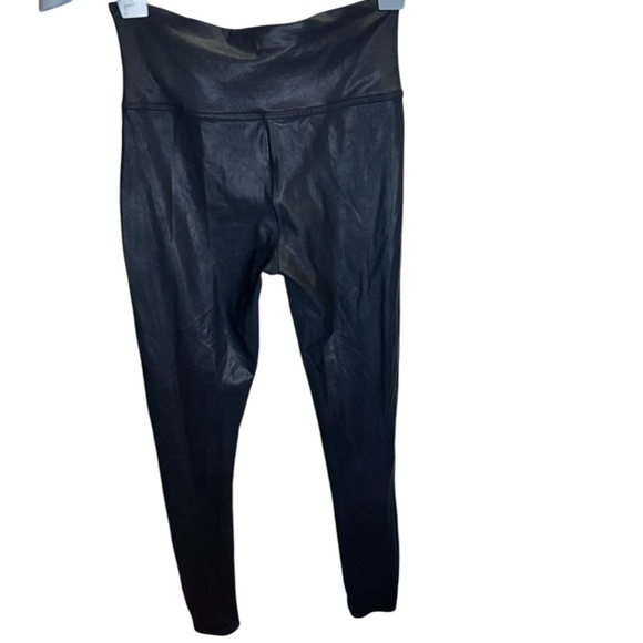 SPANX. Black Leggings - Picture 6 of 8